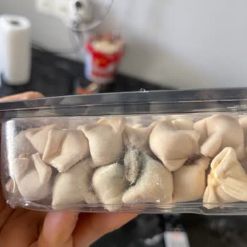 Anacım Mantı Son Kullanma Tarihi Geçmemiş Olmasına Rağmen Güveni Sarsıyor