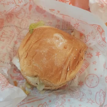 Batman Park Popeyes Şubesinde Soğuk Ve Bayat Yemek, Eksik Sos Şikayeti