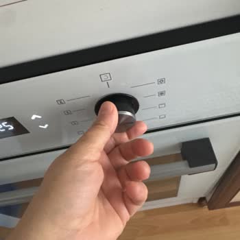 Fırın Düğmesi Bozuldu, Servis Yanıtsız
