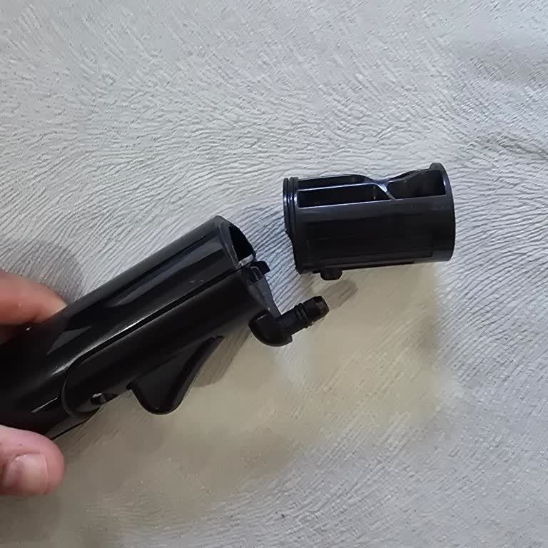 Satın Aldığım Halı Yıkama Makinesinin Plastik Sapı Kırıldı Ve Ücretsiz Değişim Talep Ediyorum