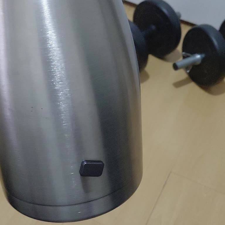 304 Paslanmaz Çelik İddiası Yanıltıcı: Mıknatısla Yapışan Thermos