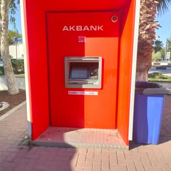 Akbank ATM'inde Kartsız Para Yatırma İşlemine Haksız Kesinti Ve Çözüm Talebi