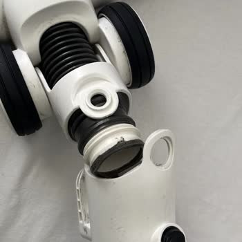 Tineco Yer Başlığı Kırıldı Ve 2 Aylık Servis Bekleme Mağduriyeti