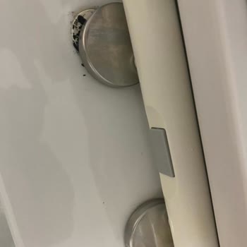 Garanti Kapsamındaki Klozet Kapağı Sensör Arızası Ve Cevapsız İletişim