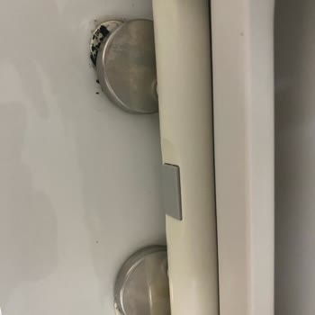 Garanti Kapsamındaki Klozet Kapağı Sensör Arızası Ve Cevapsız İletişim