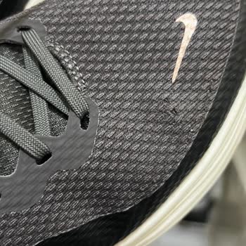 Kısa Sürede Deforme Olan Nike Ayakkabıya Kullanıcı Hatası İddiası Reddi