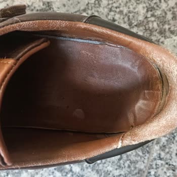Ayıplı Deri Ayakkabıda Hızlı Renk Solması Ve Yetersiz Müşteri İncelemesi