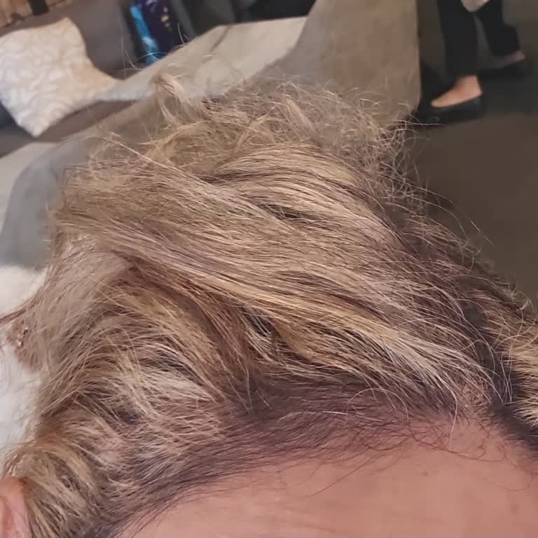 Hair Keey Bayan Kuaförü İşlem Sonucunda Saçlarım Yandı