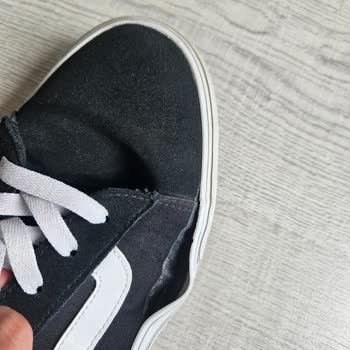 Kısa Sürede Açılan Vans Ayakkabısının Üretim Hatası Ve İade Talebi