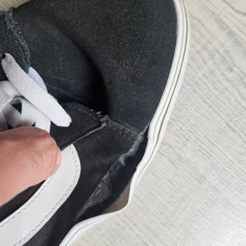 Kısa Sürede Açılan Vans Ayakkabısının Üretim Hatası Ve İade Talebi