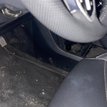 Kiralanan Araçta Hijyen Ve Lastik Güvenliği Göz Ardı Edildi