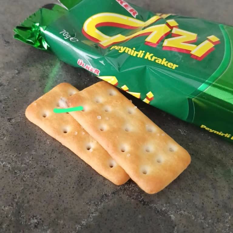 Ülker Çizi Kraker Paketi İçinden Canlı Kurt Çıktı