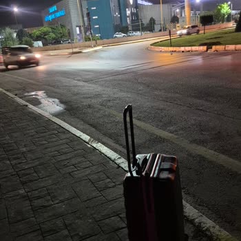 Bavulum Çöp Torbası Gibi Fırlatıldı, Otobüs Beni Tehlikeli Kavşakta Bıraktı