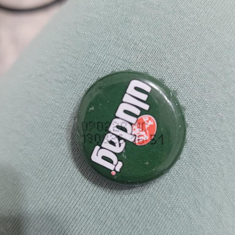 Sade Soda Şişelerinde Kötü Koku Ve Tat, Sağlık Endişesi Ve İade Talebi