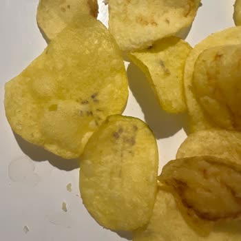 Lays Cipsinde Çürük Ve Lekeli Parçalar Tespit Edildi