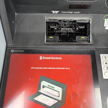 VakıfBank Makinesinde Nakit Yatırma Sorunu Ve 31.400 TL Mağduriyeti