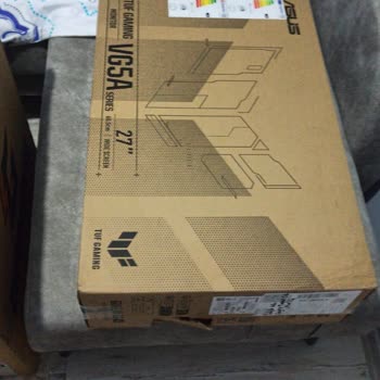 Teslim Edilen Monitörde Kırık Ekran, Media Markt'tan Belgeli Değişim Talebi