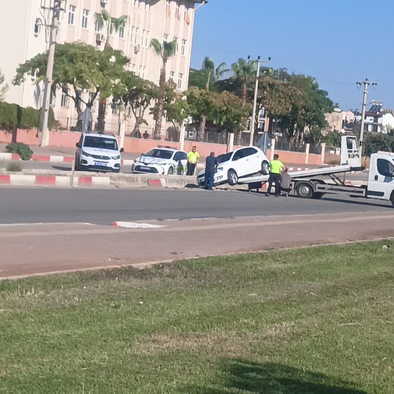 Polis Memurunun Kaba Tutumu Ve Kimlik Gösterme Reddi