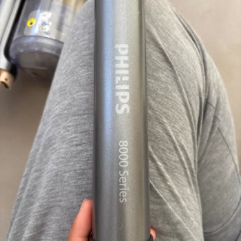 Kırılan Plastik Parçalar Ve Yanlış Motor Serisi Nedeniyle Kullanılamayan Philips Süpürge