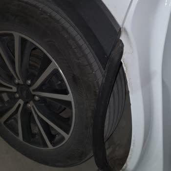 Fender İç Plastik Parçaları Sürekli Çıkıyor, Garanti Kapsamında Acil Çözüm Talebi