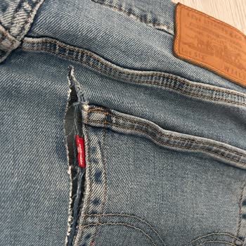 Levi’s Pantolonlarda Kumaş Hatası Ve Ücret İadesi Talebi