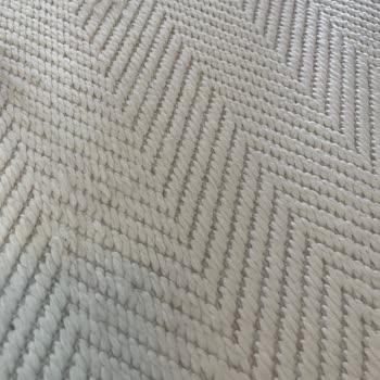 İpek Halı’dan Alınan Sisal Halı Kısa Sürede Tüylenme Ve Çekme Sorunu