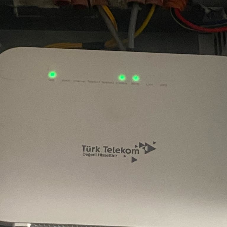 İnternetsiz Ve Tivibu Kesintisi İçin Fatura İadesi Ve Acil Çözüm Talebi