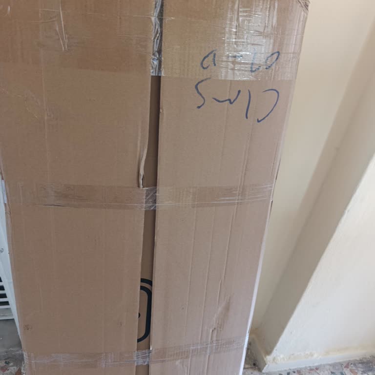 Mersin Şubesinde Kapı Teslimi Reddedildi, Paketler Apartmanda Bırakıldı