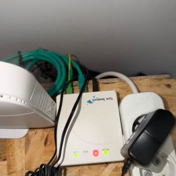 Bölgemizde Uzun Süreli İnternet Kesintisi Ve Acil Çözüm Talebi
