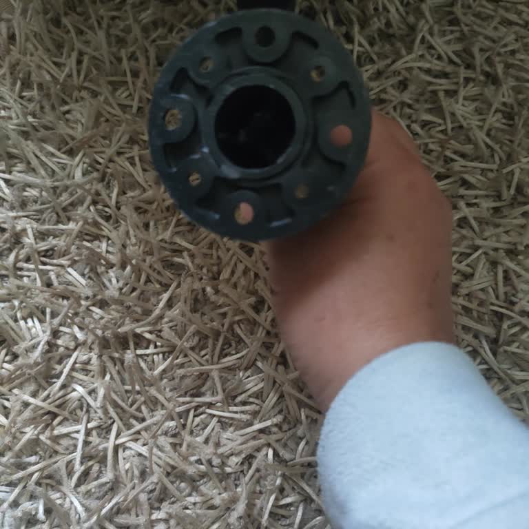 Köşe Koltuğun Ayak Montajı Kırıldı; 1500 TL Servis Ücreti Talebi