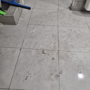 İzmir Şehir Hastanesi Erkek Mescit Ve Abdesthanelerinde Hijyen Ve Su Birikintisi Sorunu