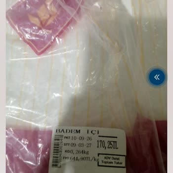 Tatlıbak Darıca Şubesinde Bayat Ve Kelebekli Badem Şekeri Sağlık Riski