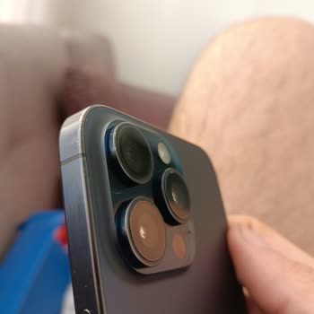 Premium Kalite 15 Pro Max Telefonunda Çizik Ve Yanıltıcı Bilgi, Hızlı Değişim Talebi