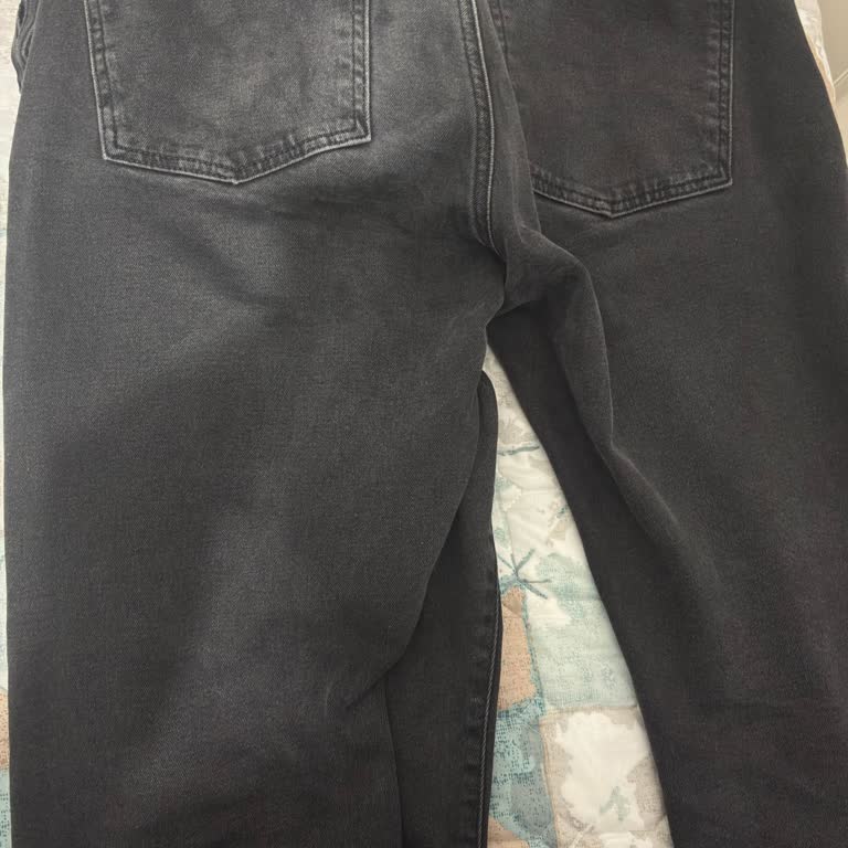 Mavi Jeans Pantolonun Çekmesi Ve Renk Atması İçin İade Talebi