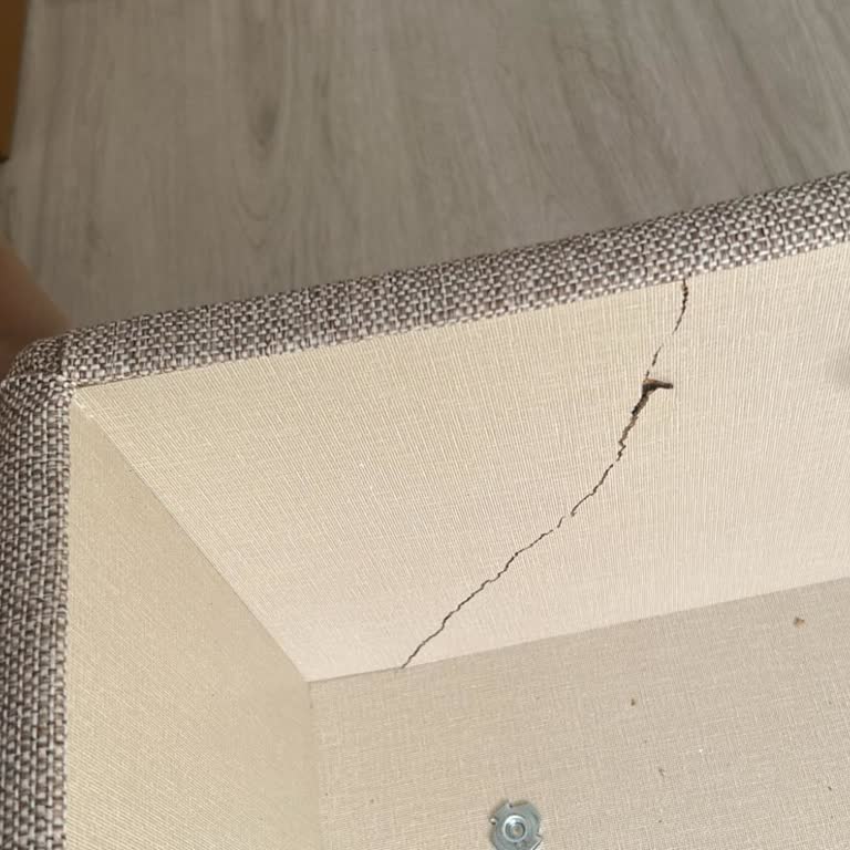 Kırık Baza Teslim Edildi, Yenisi Getirilmedi