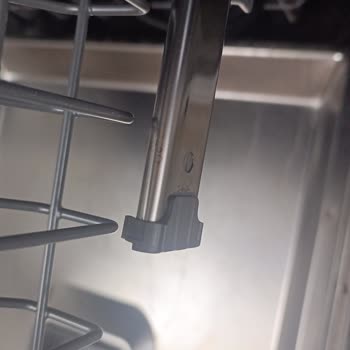 Arçelik Bulaşık Makinesinde Tekrarlayan Paslanma Ve Ürün Değişimi Talebi