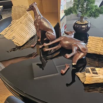 Korunmasız Kargo Nedeniyle Kırık Biblo Ve Cevapsız Müşteri Hizmetleri