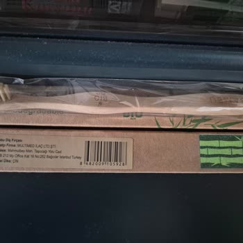 Aldığım Diş Fırçası Reklamı Yanıltıyor, İade Bilgileri Yok