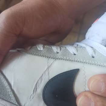Kısa Sürede Yan Soyulması Ve Deri Açılması Nedeniyle Ayakkabının Değiştirilmesi Talebi