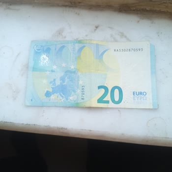 Eskişehir Döviz Kendi Verdikleri Yırtık Dövizi Kabul Etmedi