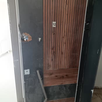 Geka İnşaat Kapı Kilidi Arızası Nedeniyle İçeride Mahsur Kaldık, 3 Hafta Süren Mağduriyet