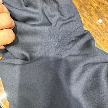Sarar'dan Yeni Takım Elbisede Aşırı Pamuklanma Ve İade Reddi