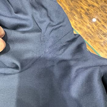 Sarar'dan Yeni Takım Elbisede Aşırı Pamuklanma Ve İade Reddi