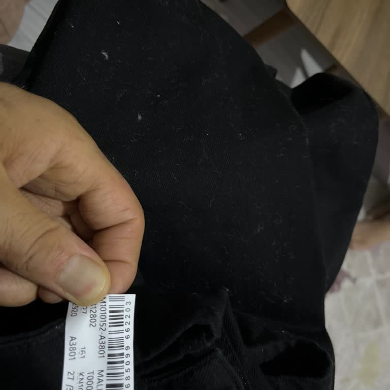 Mavi Mağazasında Tüy Toplayan Pantolon Ve Çözüm Reddi