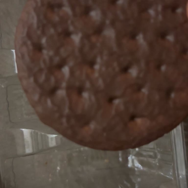 Ülker Halley’in Çikolata Kaplaması İncelmiş, Tat Ve Fiyat Ayrılığı
