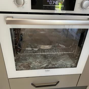 Beko Ankastre Fırın Camı Patladı, Çocuk Güvenliği Tehdit Altında