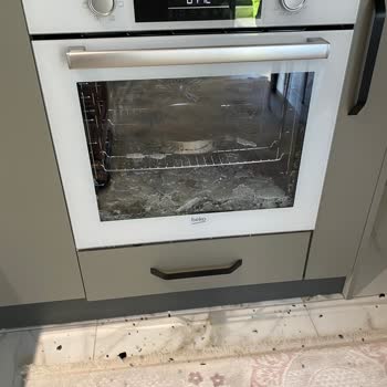 Beko Ankastre Fırın Camı Patladı, Çocuk Güvenliği Tehdit Altında