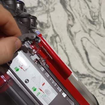 Dyson Süpürge Çöp Filtre Mekanizması Kırıldı Garanti Reddi Ve Ücretli Değişim Talebi