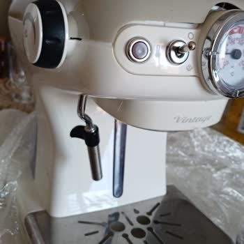 Hepsiburada'dan Aldığım Ariete Kahve Makinesi Servis Sonrası Kırık Ve Kullanılamaz