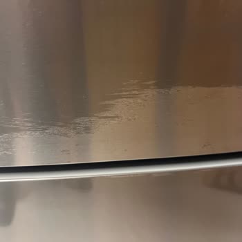 Bosch Buzdolabında Kapak Kaplaması Sorunu Ve Ücretli Servis İtirazı